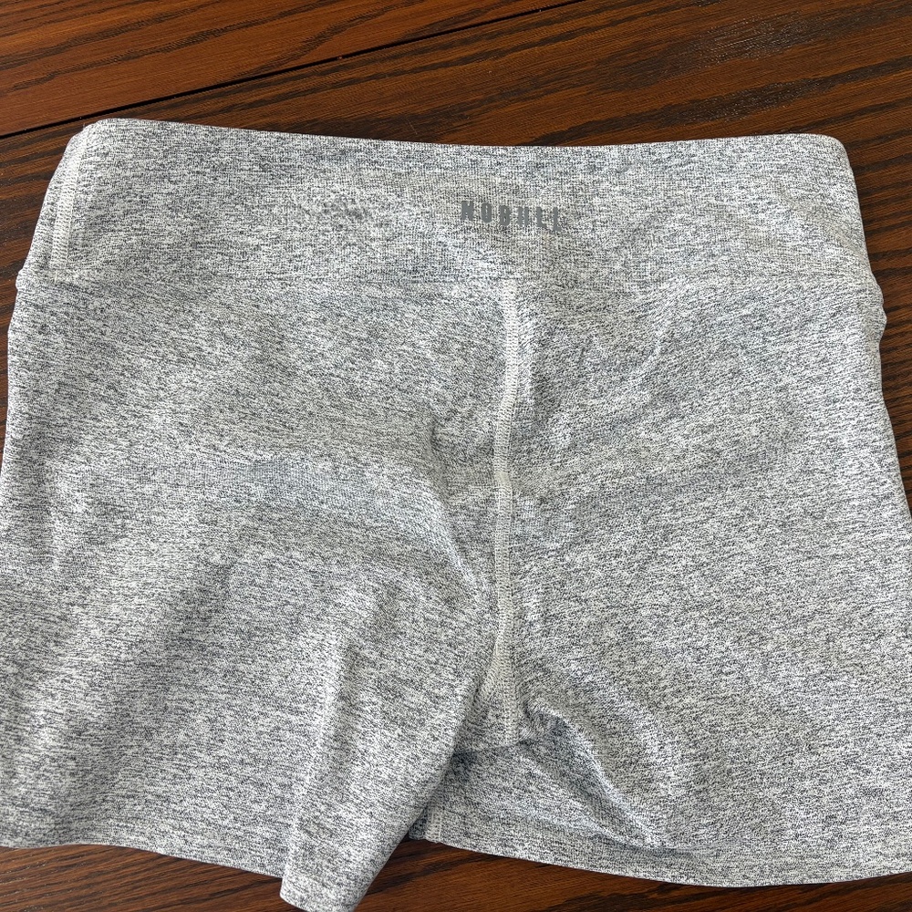 NOBULL Salt and Pepper midrise Short medium